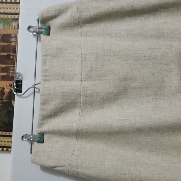 Banana Republic Ivory Slit Staight Skirt - Picture 3 of 10